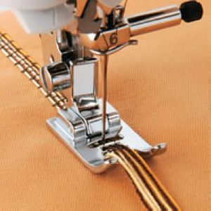 2 pcs  Ʋ  Ʈ 5 Ȧ inlayed presser feet   janome pfaff sewing
